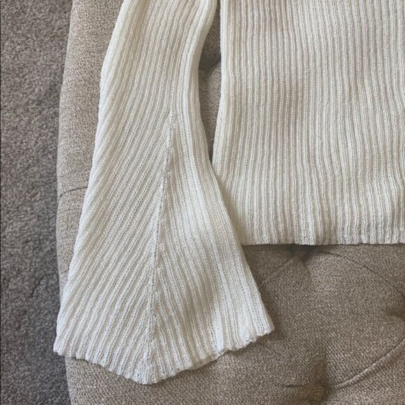 Lightweight Shoulder Tie Sweater - Picture 6 of 10